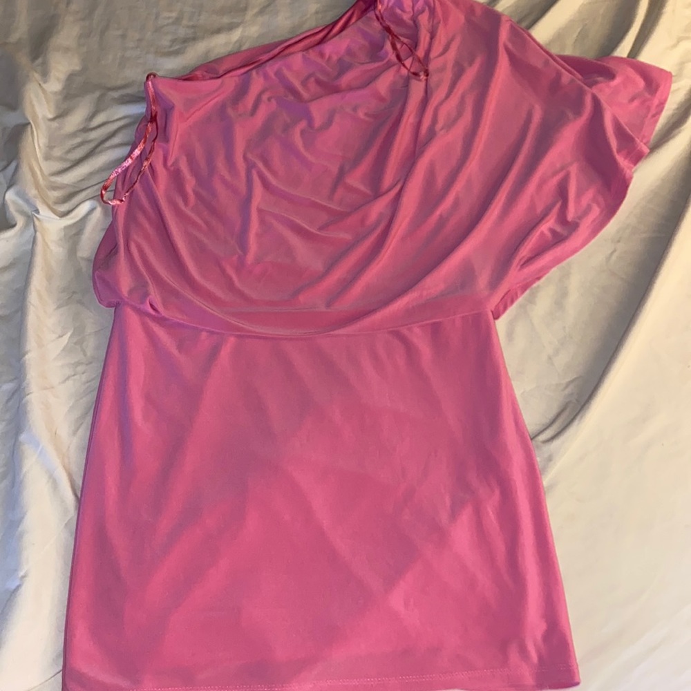 Women’s pink Jessica Simpson one shoulder dress